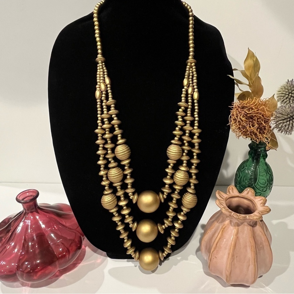 NWOT Women’s Necklace Gold Wooden Beads Lightweight Round 3 Strands Bohemian